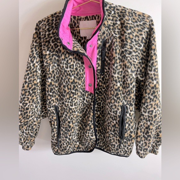 Cheetah print button up jacket with pop of neon pink - Picture 1 of 5
